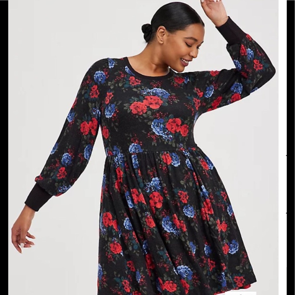 LOWEST🌺 NWT TORRID 3X ROMANTIC FLORALS ON BLACK BABYDOLL DRESS - Picture 2 of 13